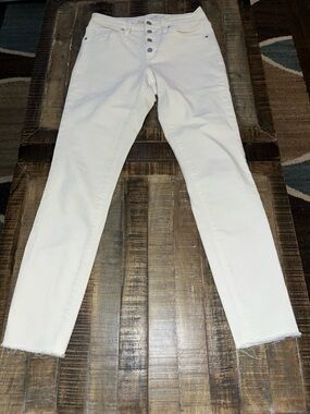 Women’s Cream Button-Fly Skinny Jeans